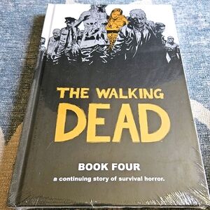 The Walking Dead Book 4